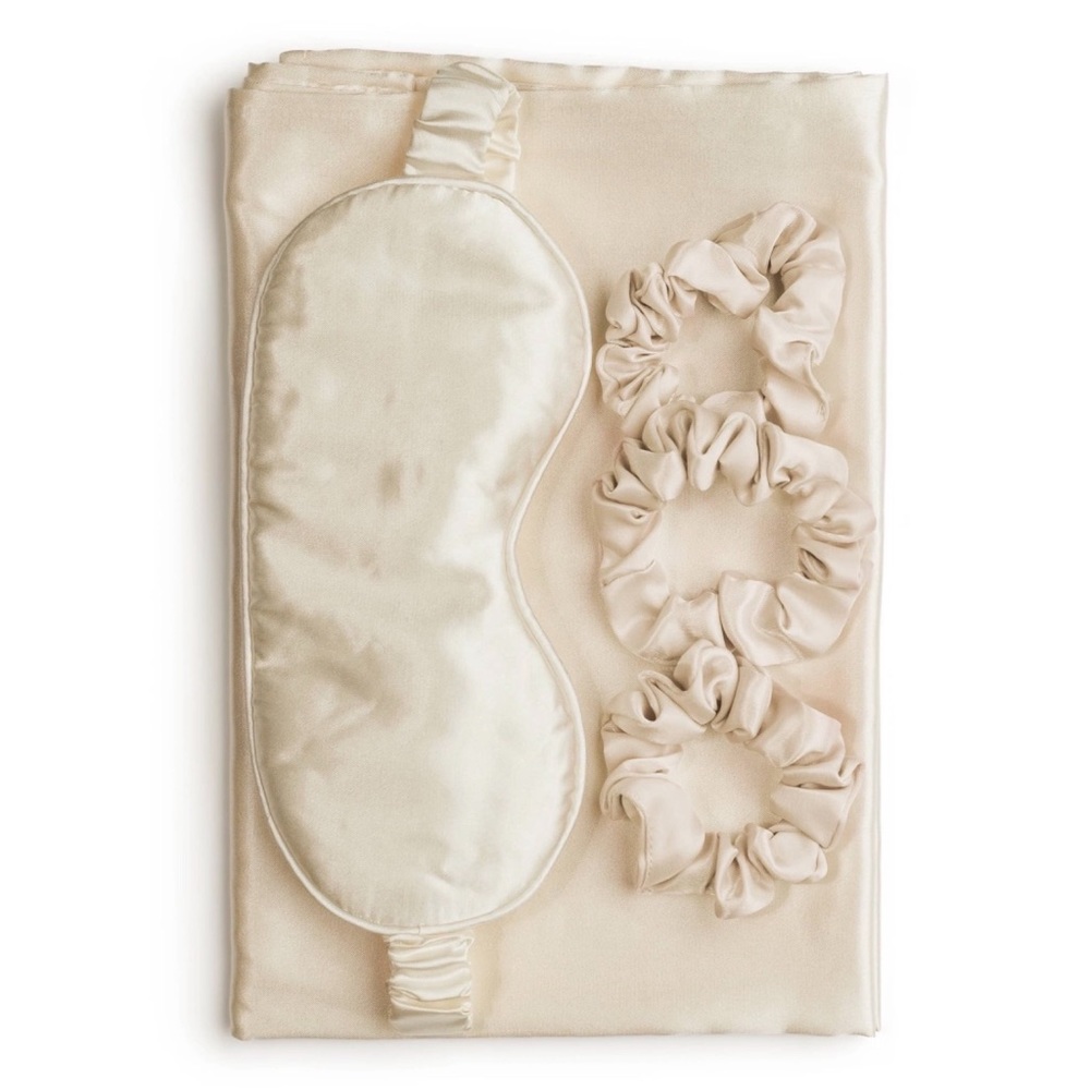 Satin pillowcase set